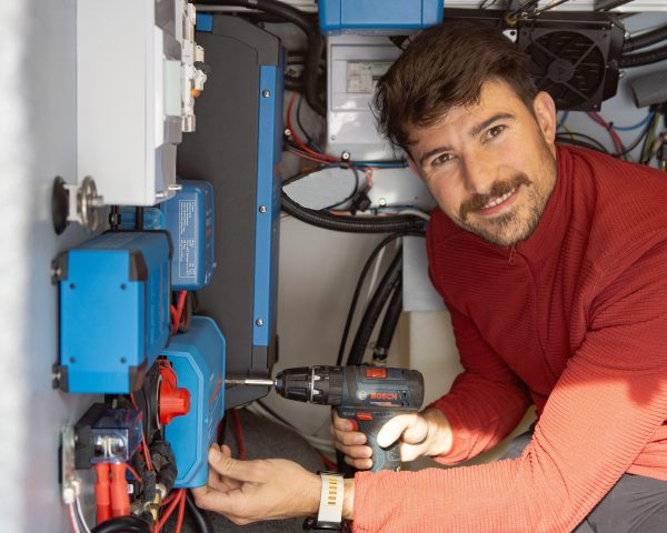 instalación eléctrica camper con CastleVans por un ingeniero especializado